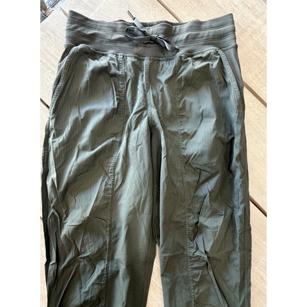 Lululemon Women’s Dance Studio Joggers Size 6‎ Forest Green Athletic Athleisure - Picture 4 of 11